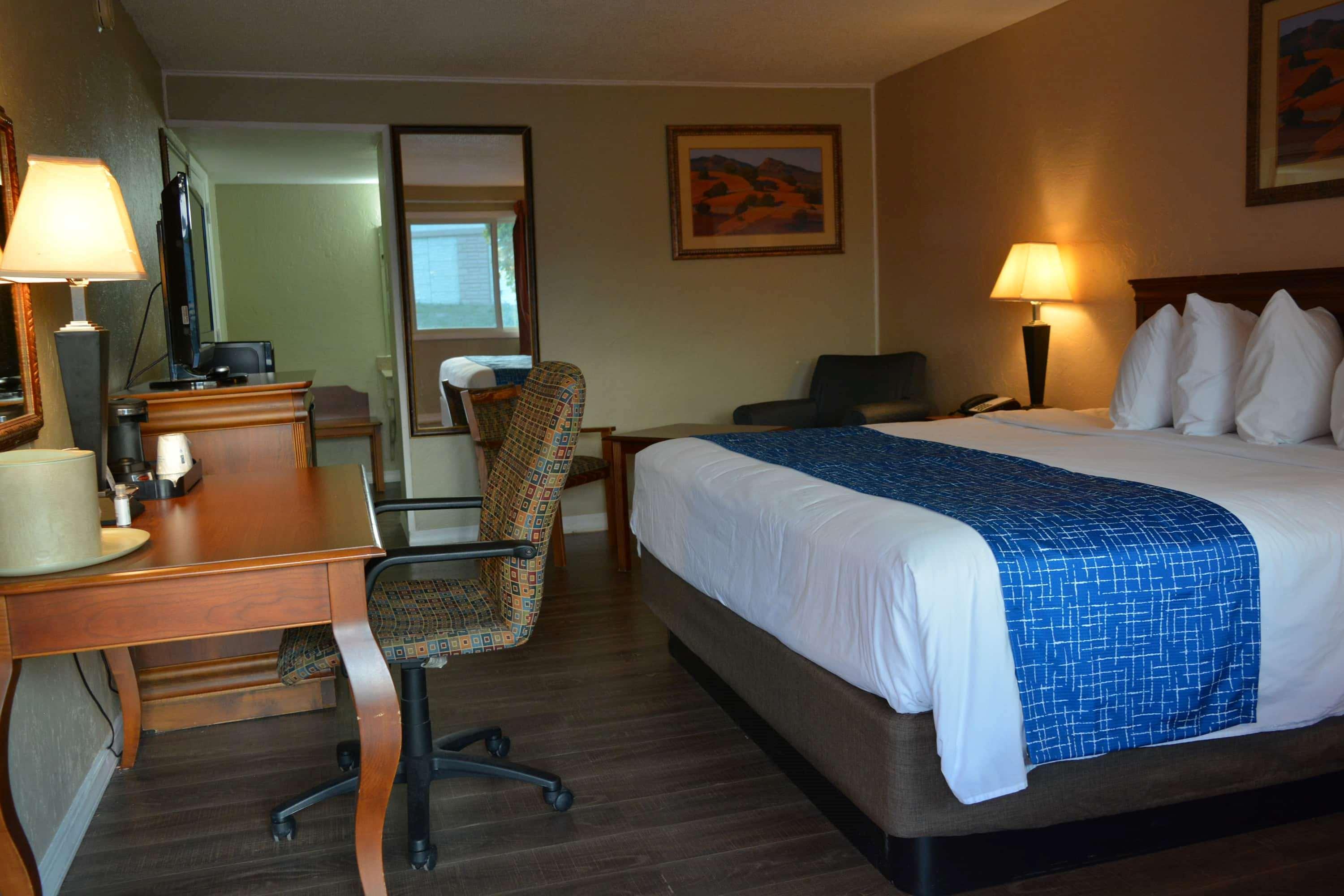 Travelodge By Wyndham Trinidad Exterior photo